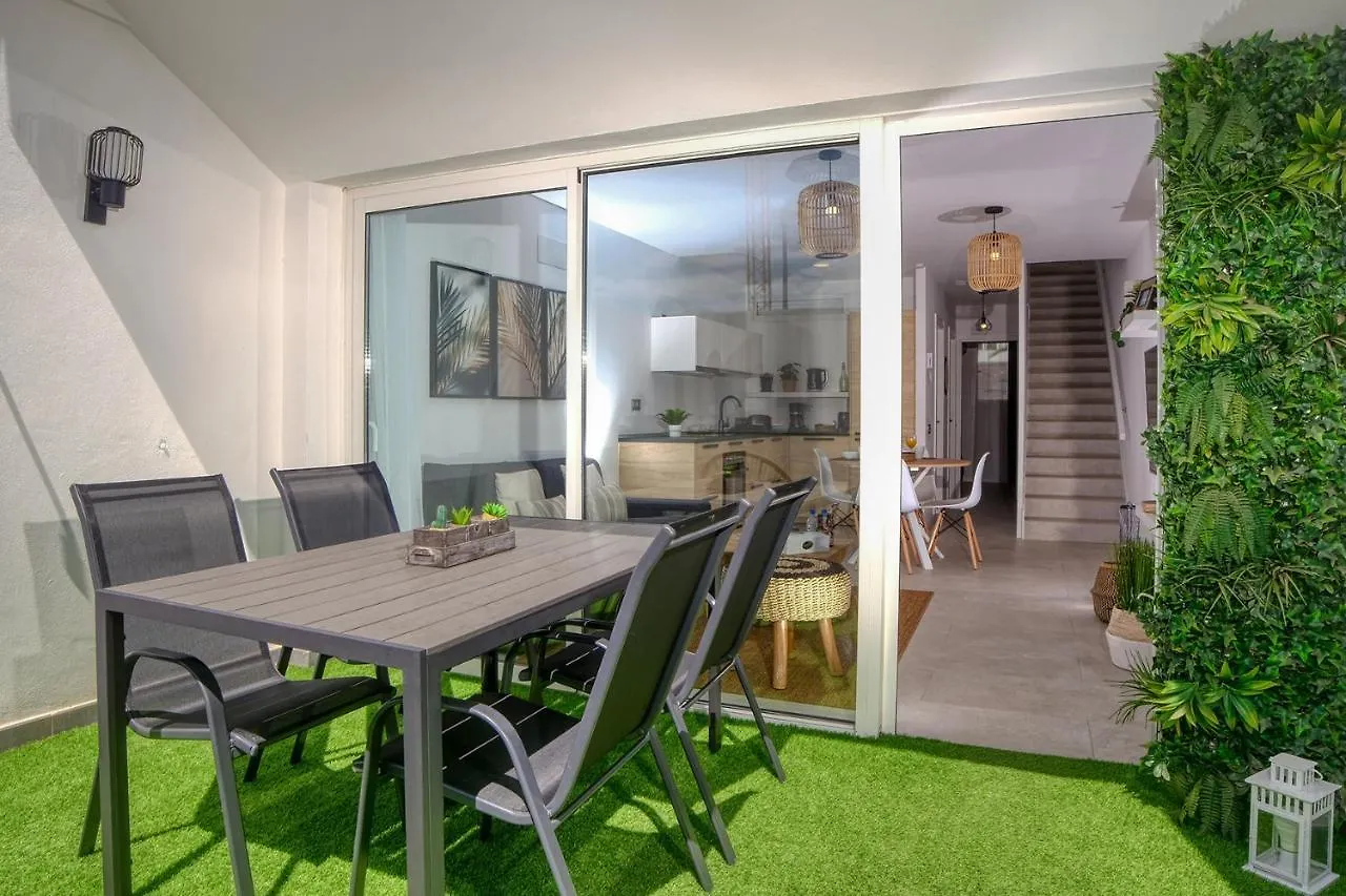 Gold SandSuperior Dúplex Vivienda Vacacional Playa Blanca  España